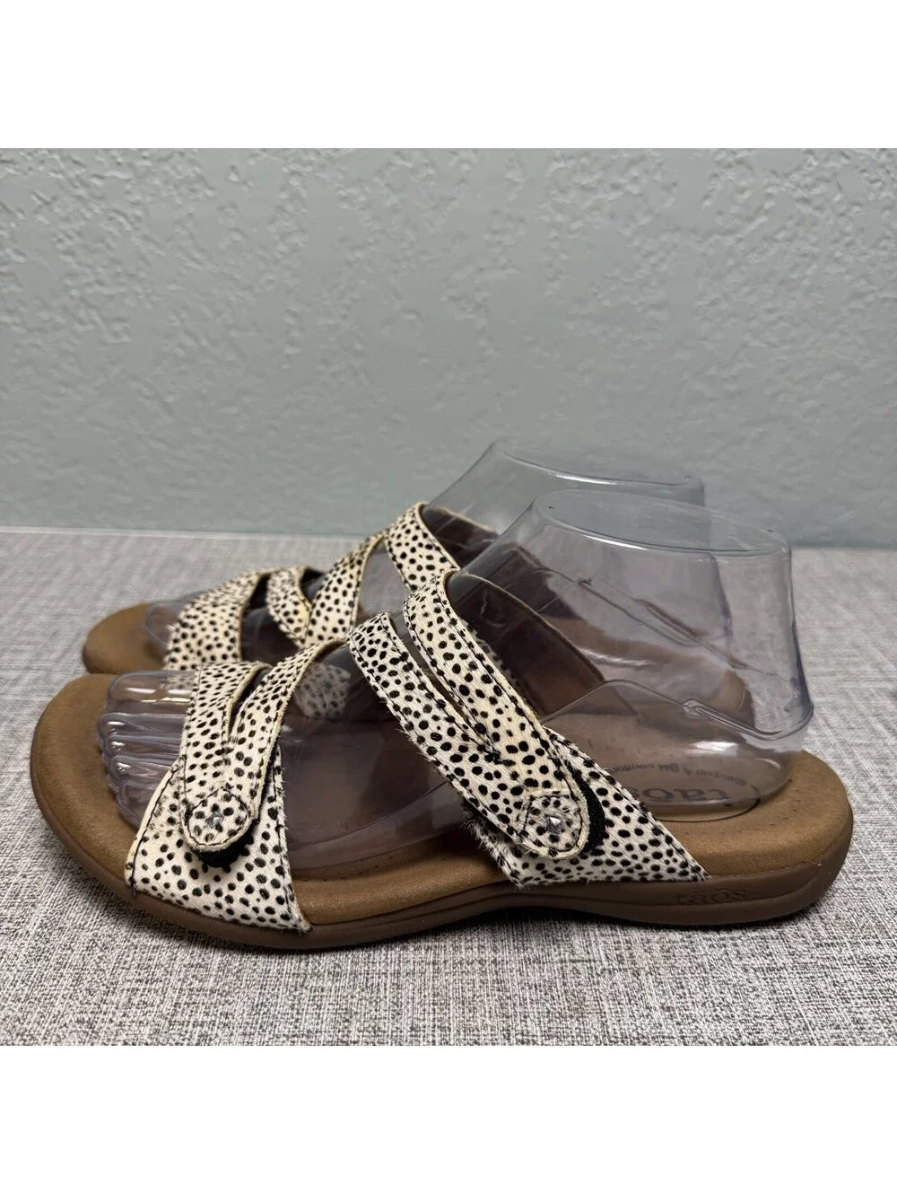 N/A taos sandals